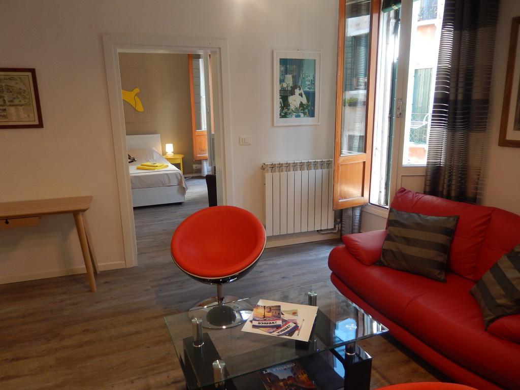 Apartment Camilla Venesia Bagian luar foto